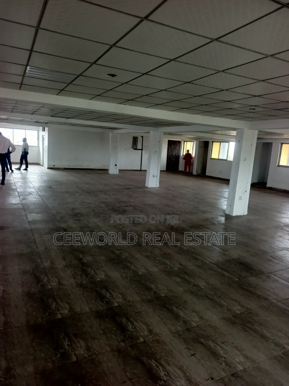 225sqm/ 450 SQM/ Open Plan Office Space in Oke Ado