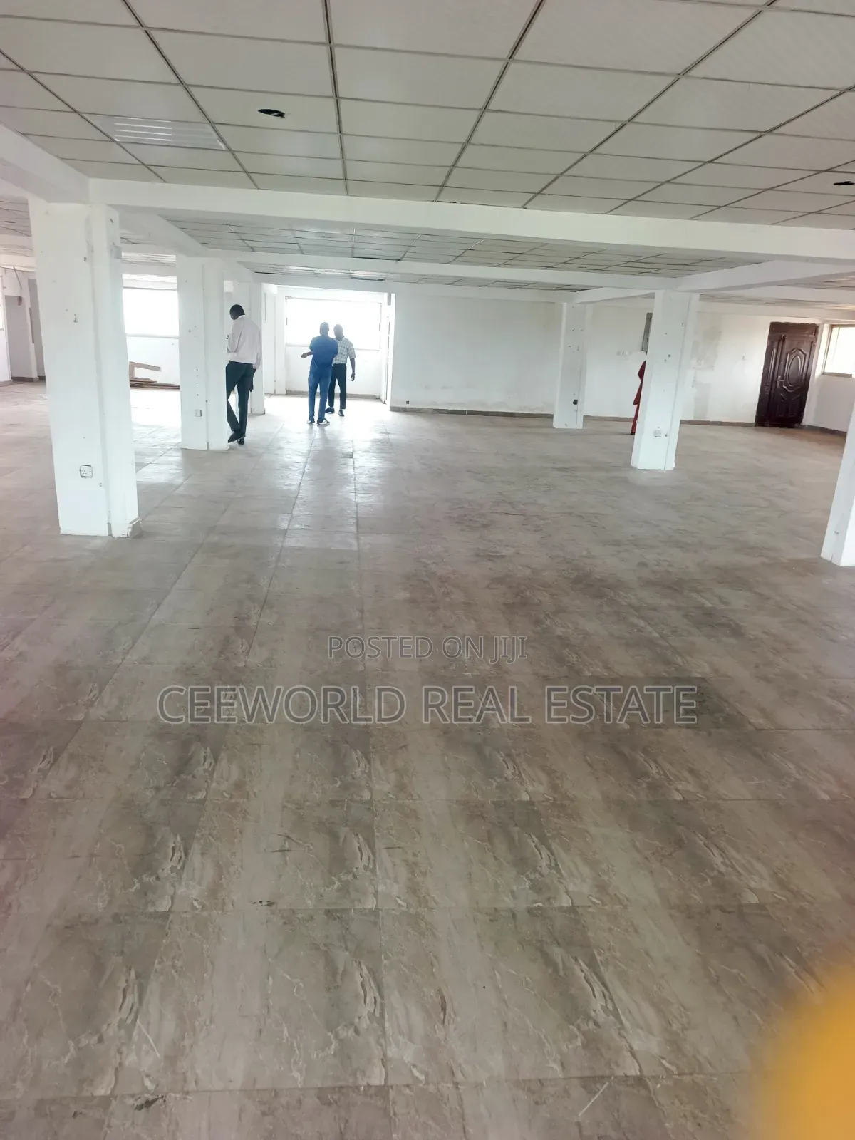 225sqm/ 450 SQM/ Open Plan Office Space in Oke Ado