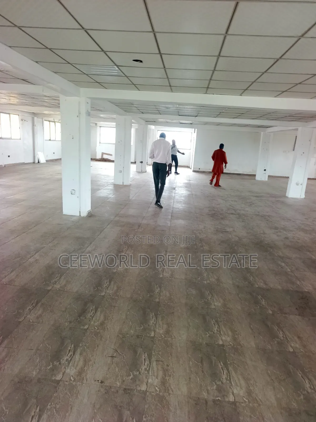 225sqm/ 450 SQM/ Open Plan Office Space in Oke Ado