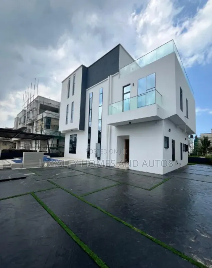 5bdrm Duplex in Osapa london for sale in Osapa london