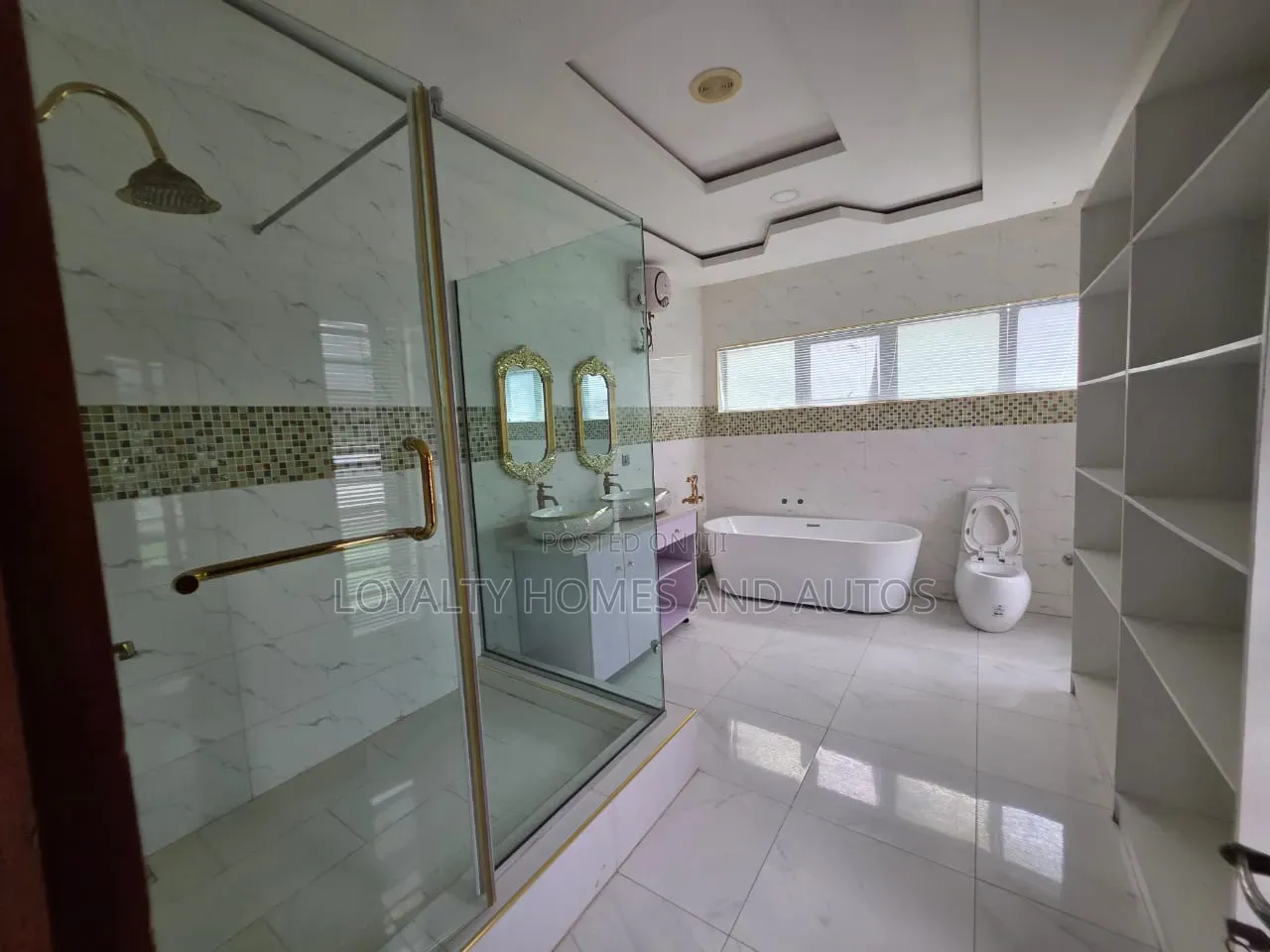 5bdrm Duplex in Osapa london for sale in Osapa london
