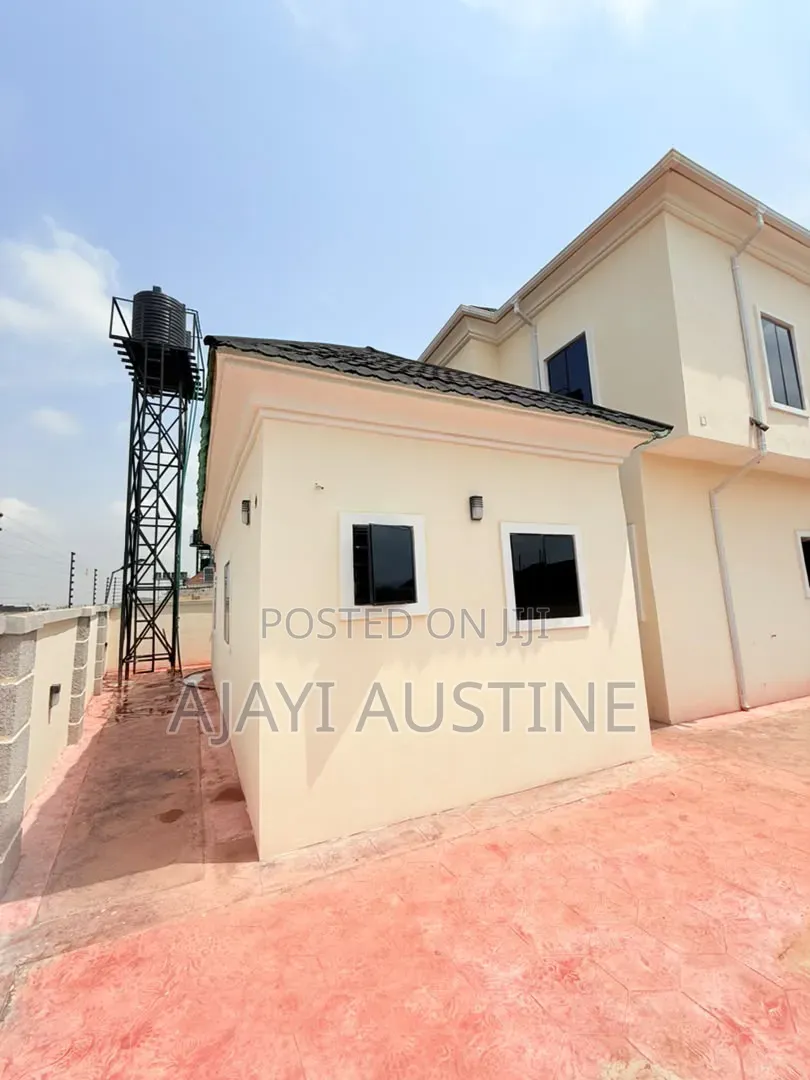 4bdrm Duplex in Justices Estate,, Life Camp for sale in Life Camp