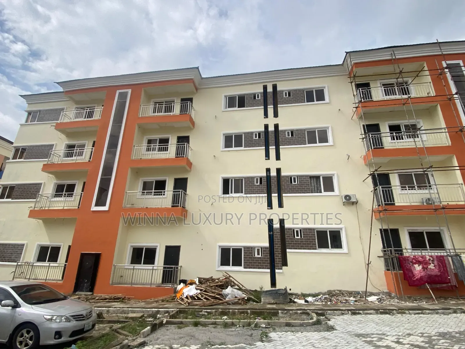 3bdrm Apartment in Utako for sale in Utako
