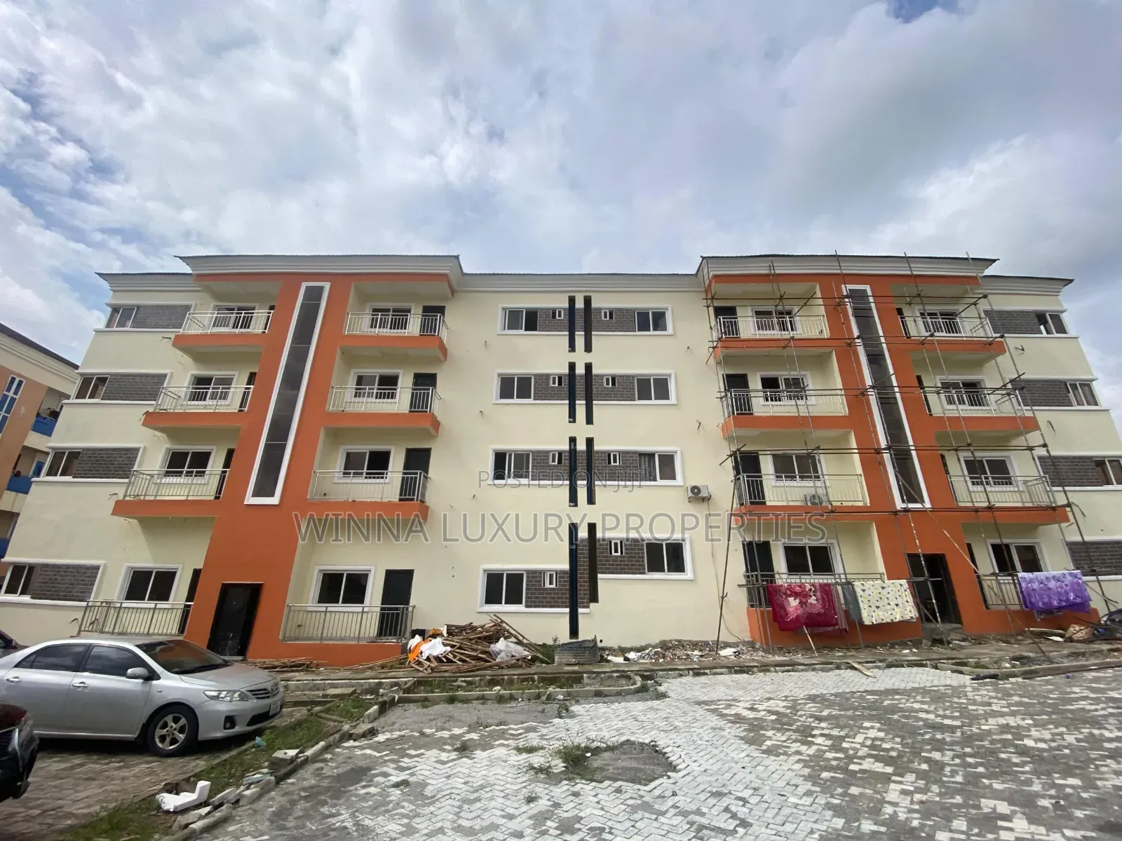 3bdrm Apartment in Utako for sale in Utako