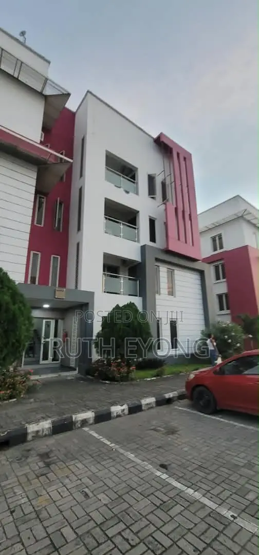 Furnished 1bdrm Apartment in Freedom Way, Ikate, for sale in Lekki Phase 1