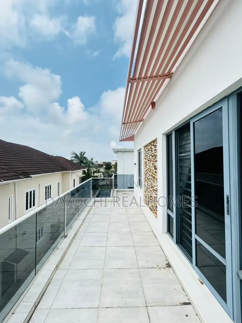 5bdrm Duplex in Lekki Phase 1 for rent in Lekki Phase 1