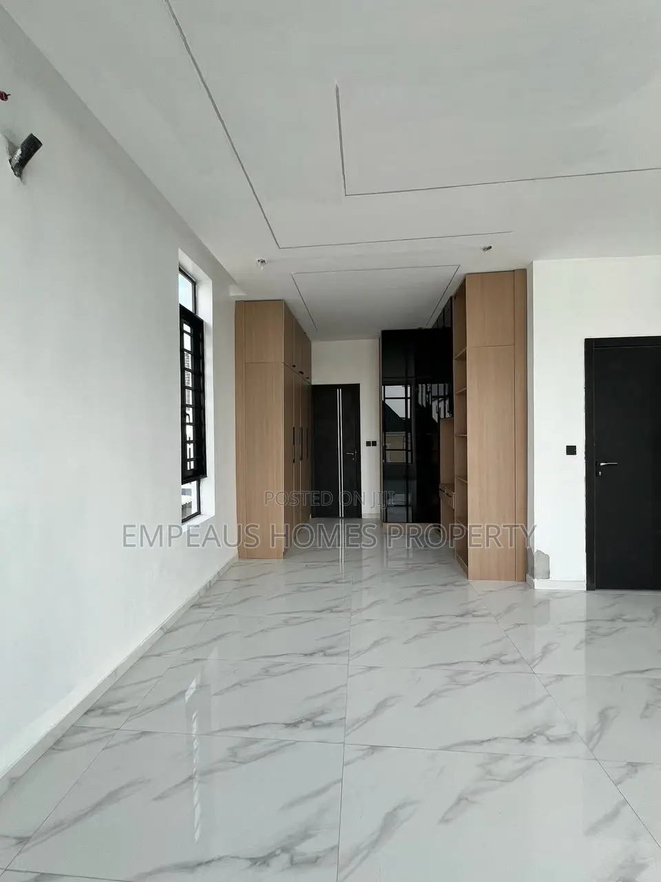 4bdrm Duplex in Ikota for sale in Ikota