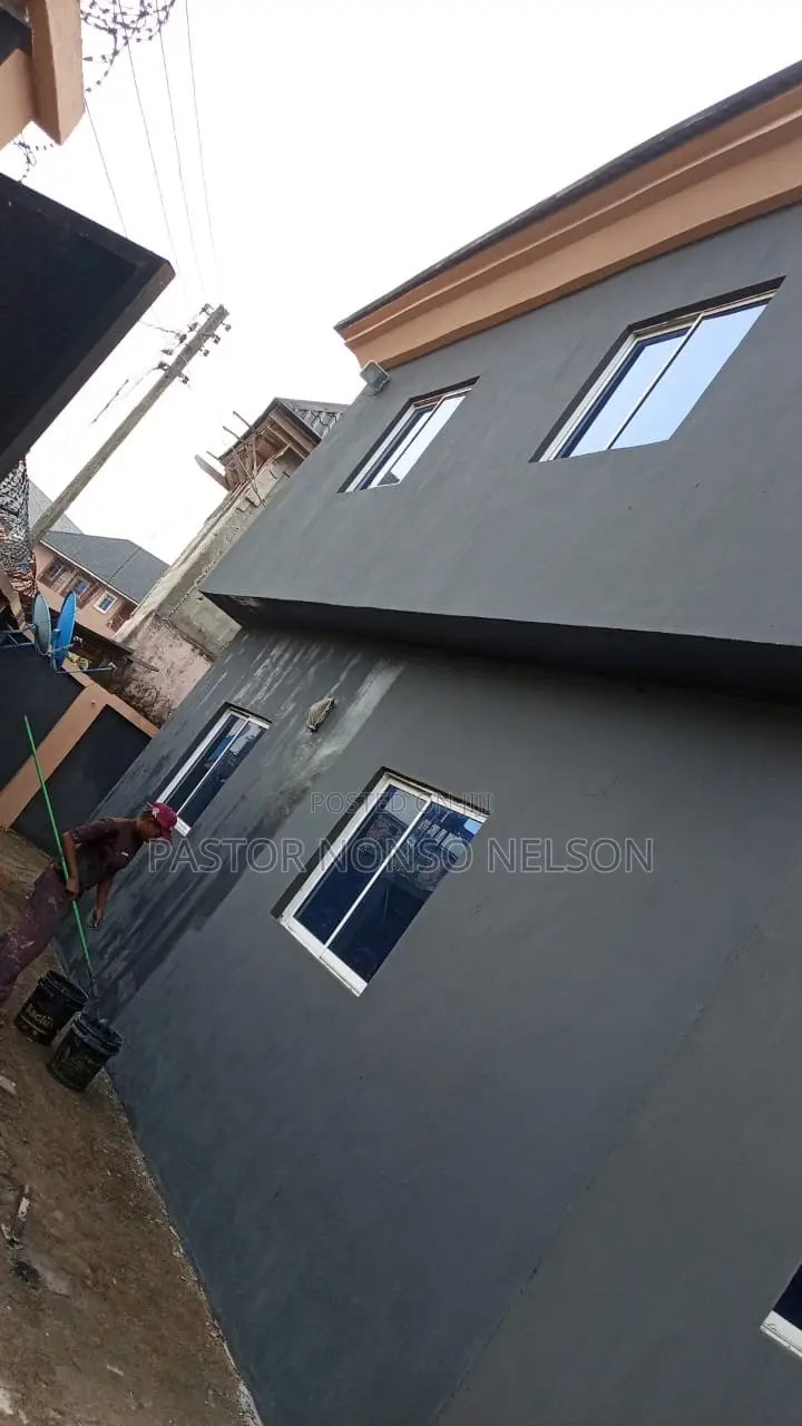 4bdrm Duplex in Umuoma Estate, Owerri for sale in Owerri