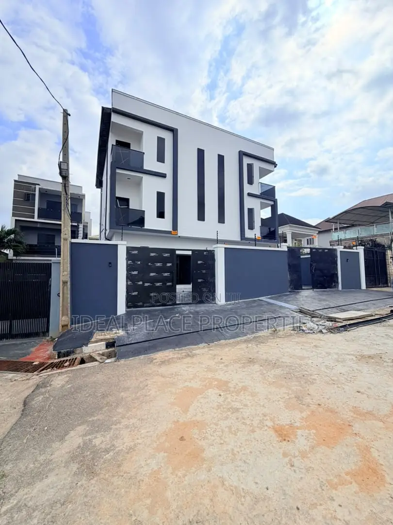 4bdrm Duplex in GRA Phase 1 for sale in GRA Phase 1