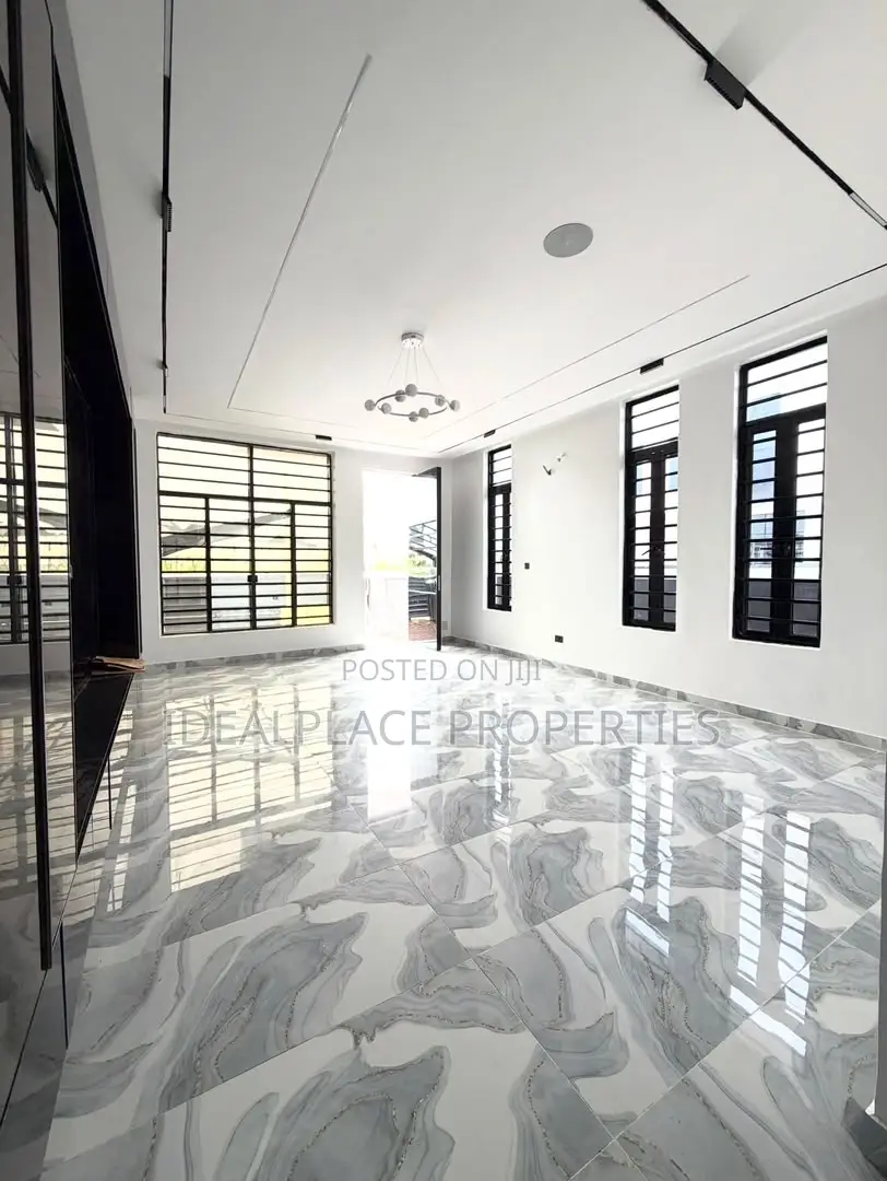 4bdrm Duplex in Lekki for sale in Lekki