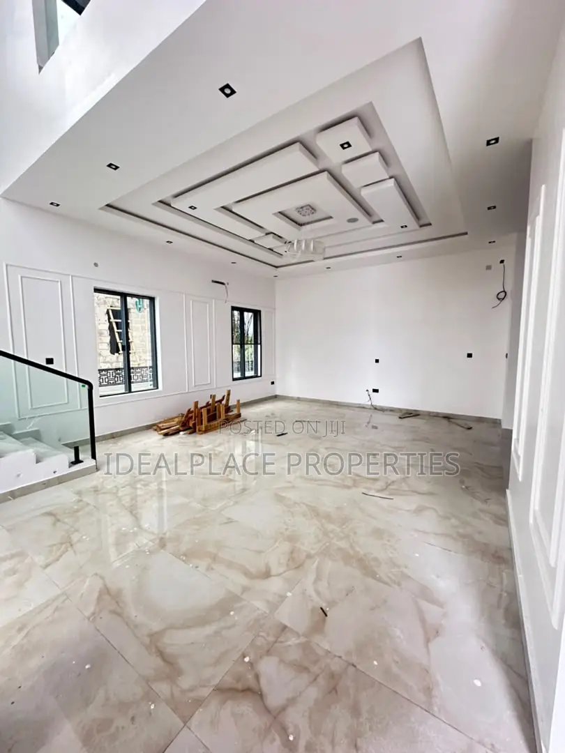 5bdrm Duplex in Lekki for sale in Lekki