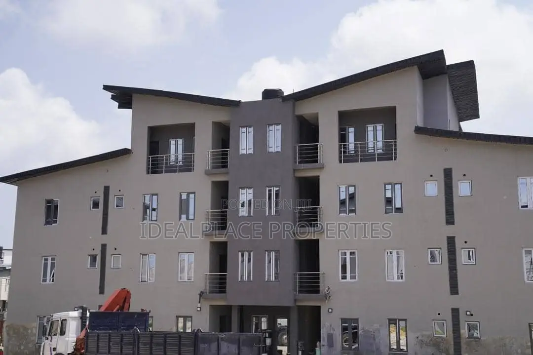3bdrm Apartment in Sangotedo for sale in Sangotedo