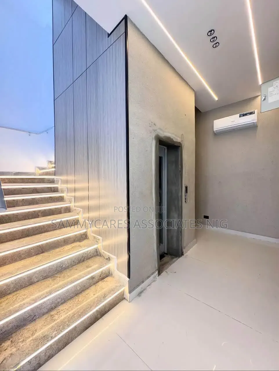 Furnished 6bdrm Duplex in Osapa london for sale in Osapa london