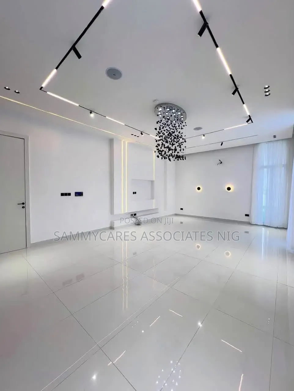 Furnished 6bdrm Duplex in Osapa london for sale in Osapa london