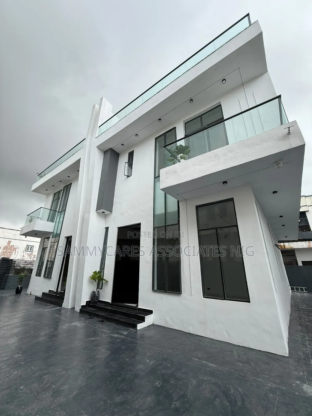 Furnished 5bdrm Duplex in Lekki Phase 2 for sale in Lekki Phase 2