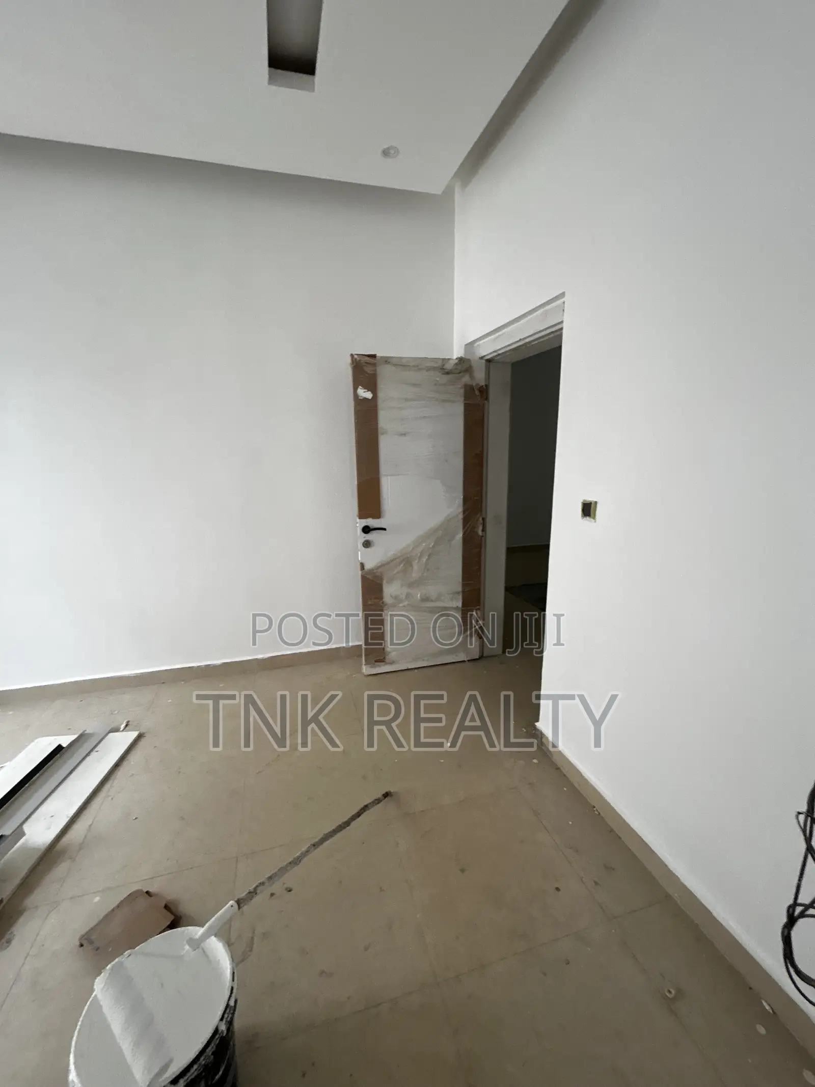 Newly Built 5bedroom Duplex for Sale in Jahi