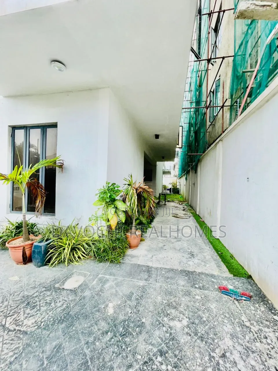 5bdrm Duplex in Lekki Phase 1 for rent in Lekki Phase 1