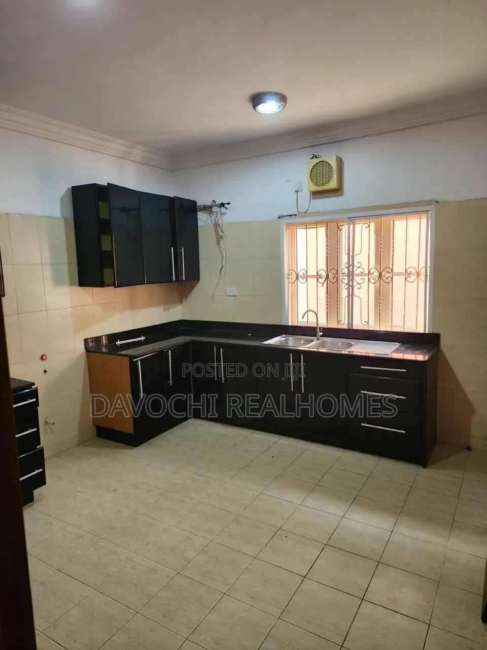 3bdrm Apartment in Lekki Phase 1 for rent in Lekki Phase 1