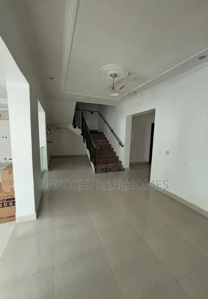 6bdrm Duplex in Lekki Phase 1 for rent in Lekki Phase 1