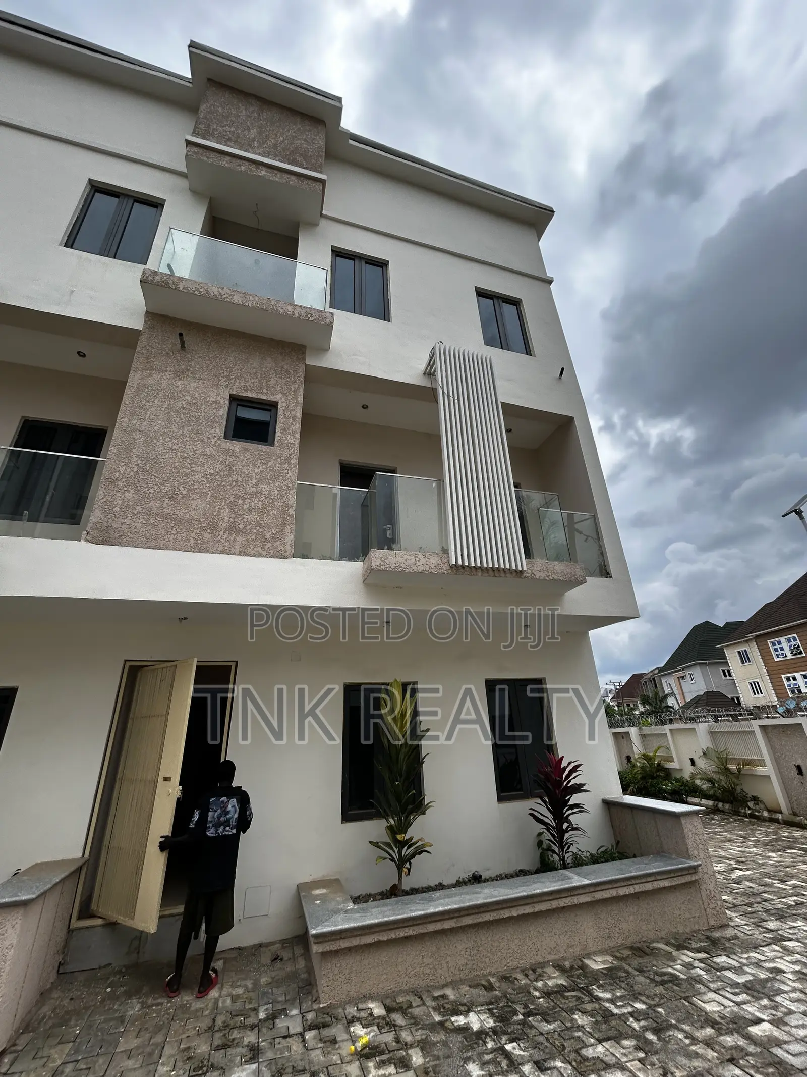 4bdrm Townhouse/Terrace in Jahi for sale in Jahi
