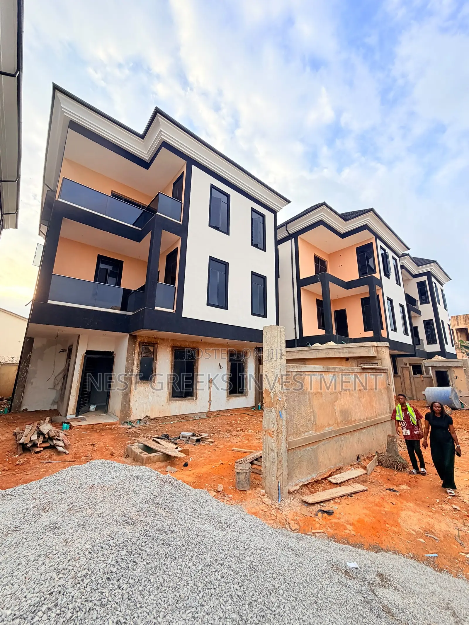 6bdrm Duplex in Magodo for sale in Magodo