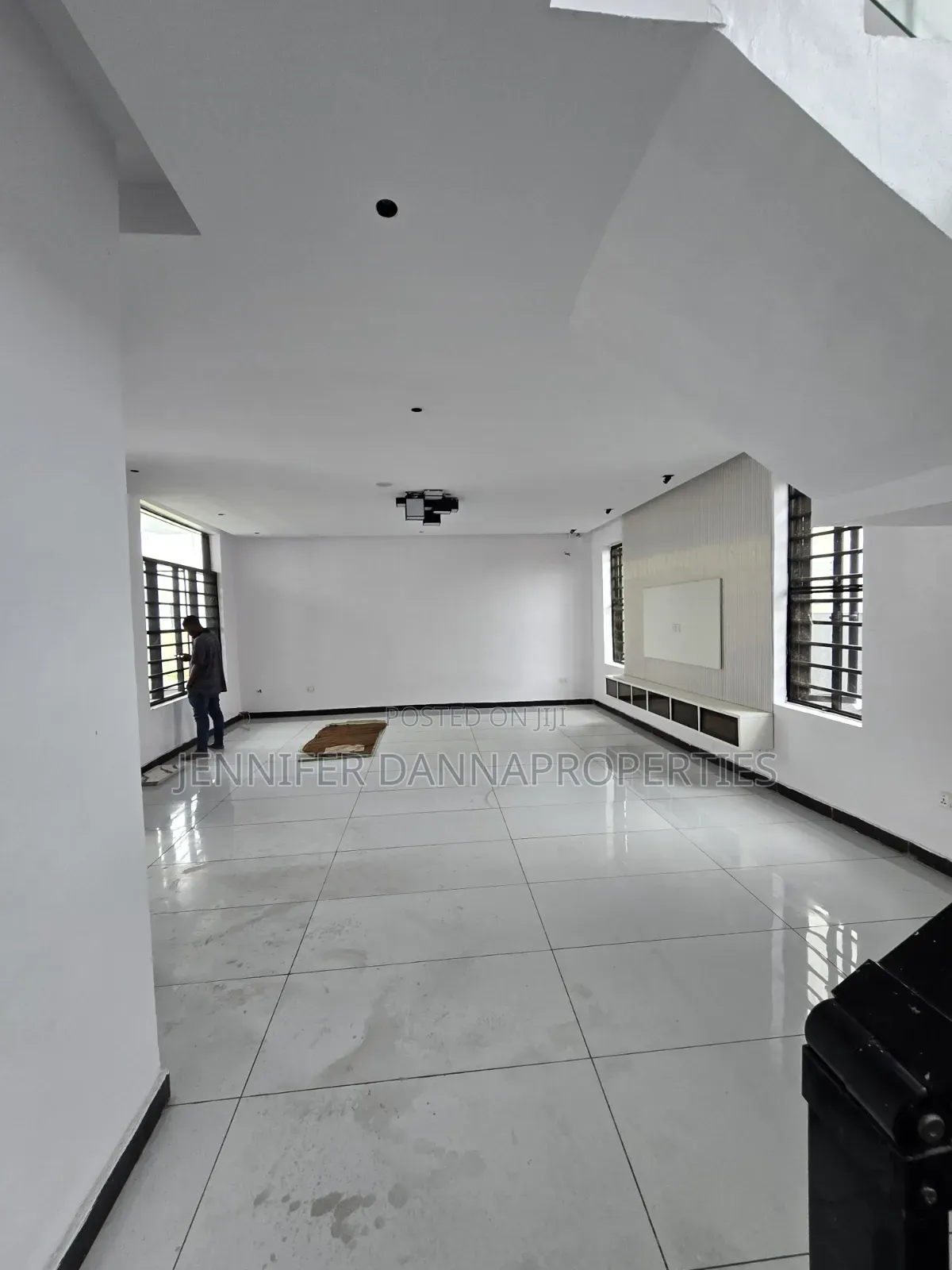 5bdrm Duplex in Sangotedo for sale in Sangotedo