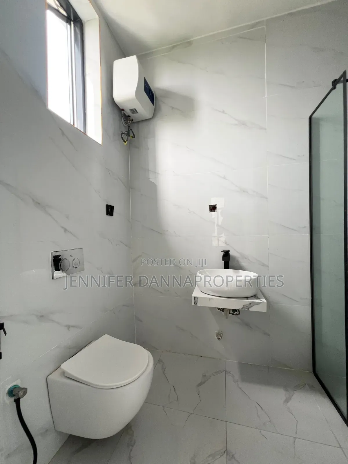 5bdrm Duplex in Ologolo for sale in Ologolo