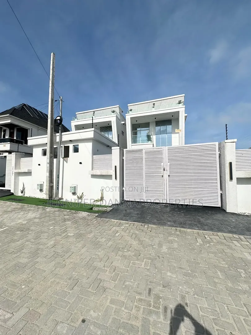 5bdrm Duplex in Ologolo for sale in Ologolo