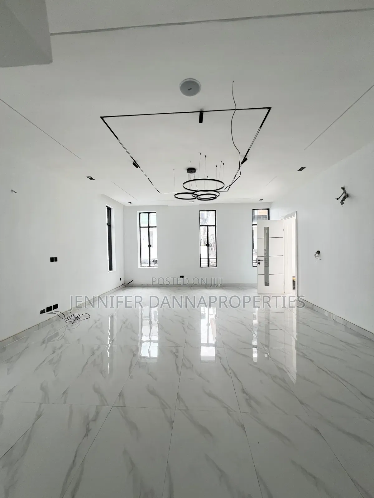 5bdrm Duplex in Ologolo for sale in Ologolo
