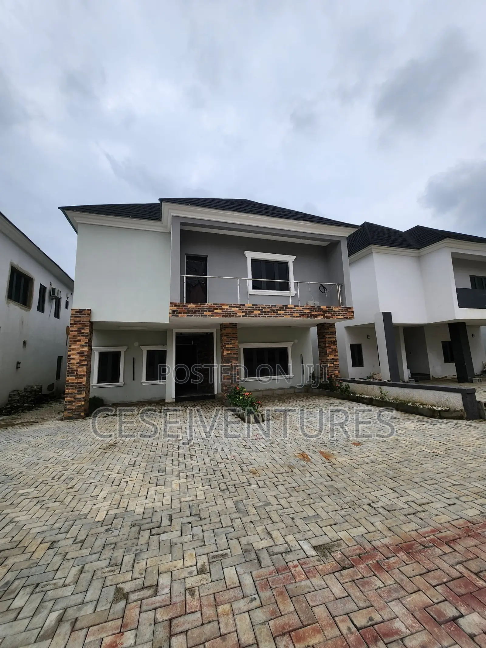 4bdrm Duplex in Jabi for sale in Jabi