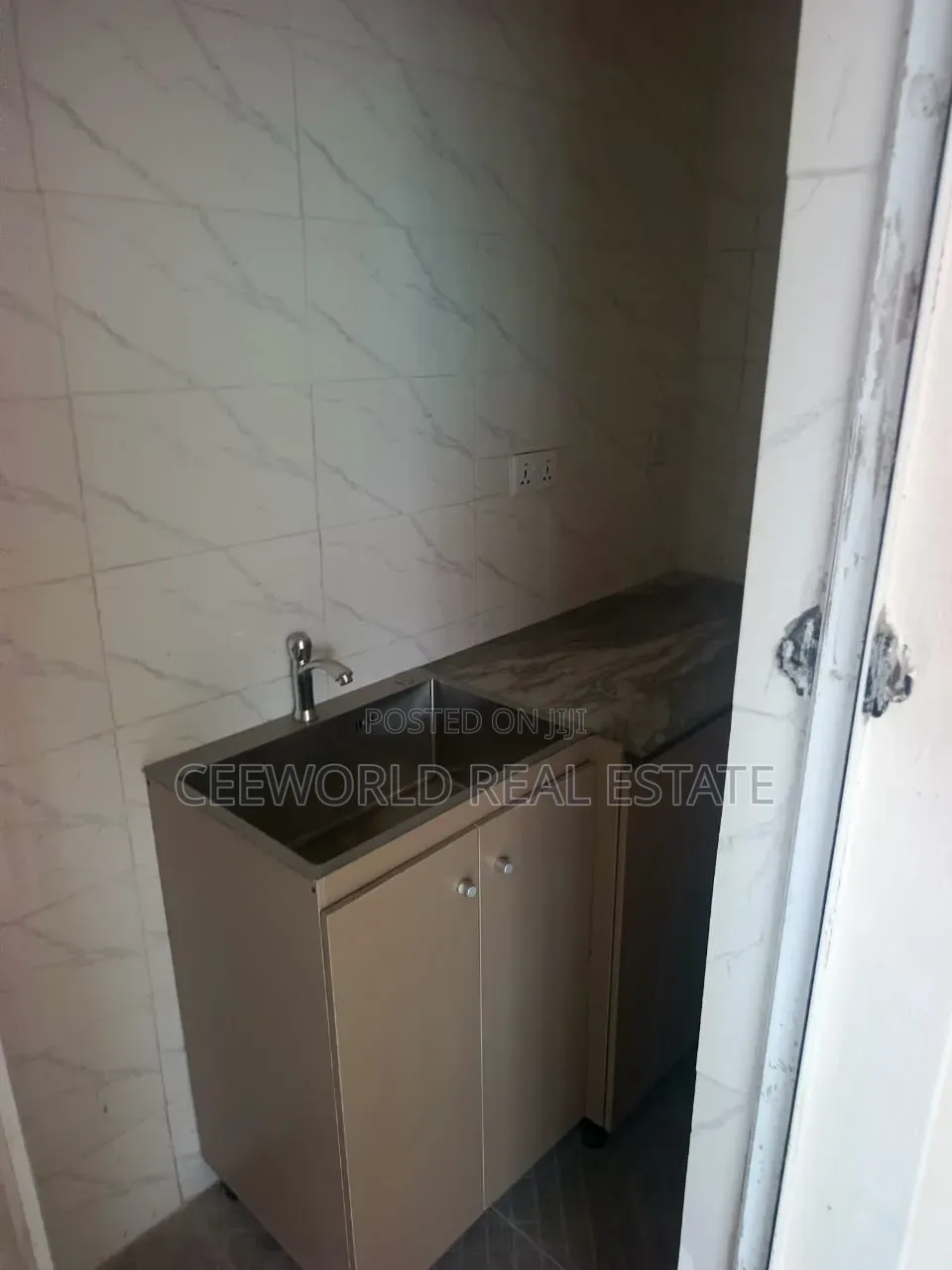 Spacious Open Plan Office Space at Challenge Ibadan in CHallenge / Ibadan