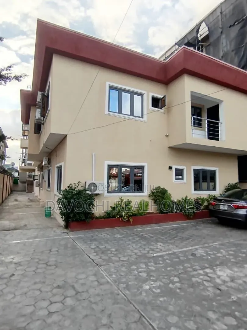6bdrm Duplex in Lekki Phase 1 for rent in Lekki Phase 1