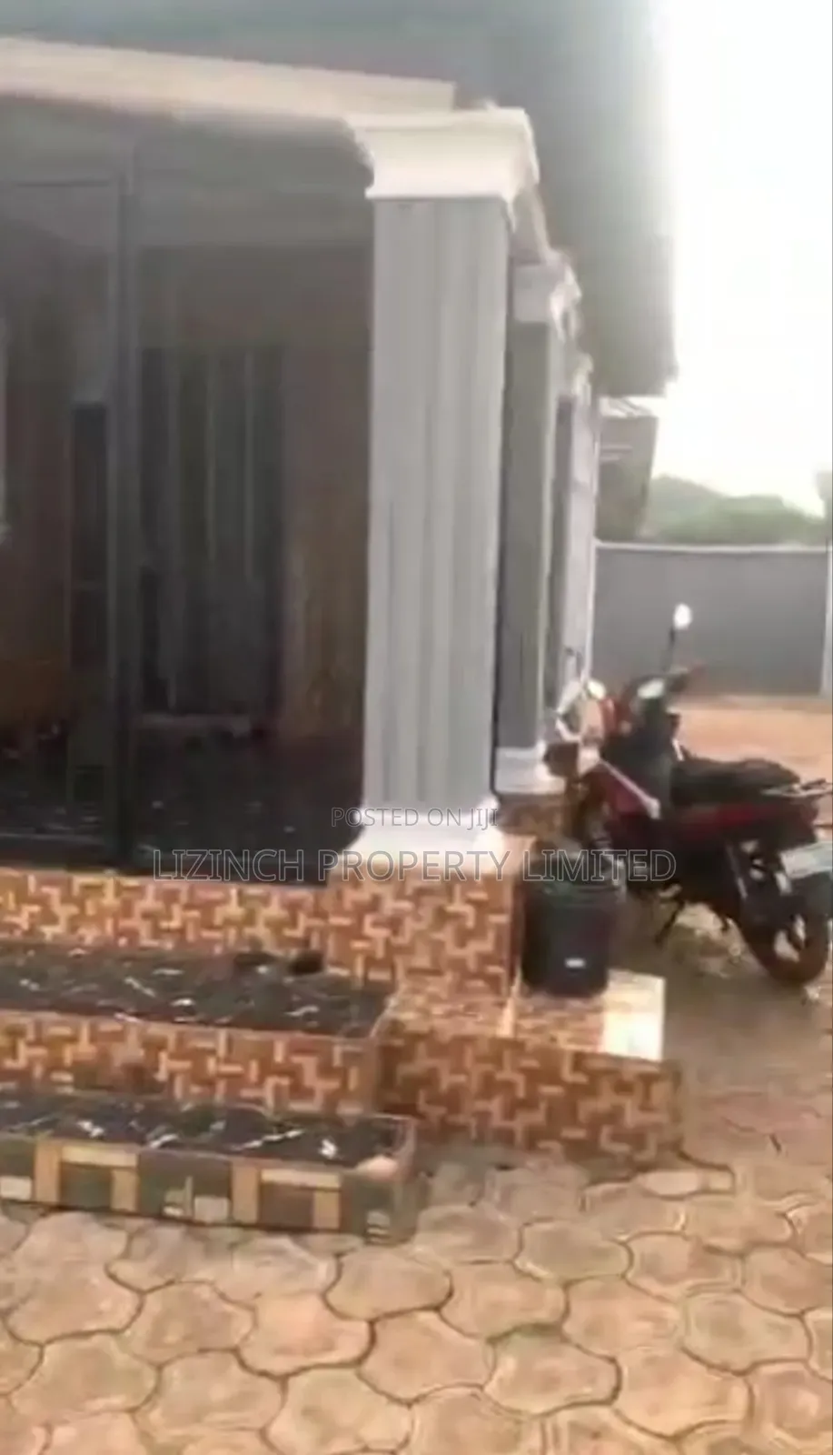 3bdrm Block of Flats in Benin City for sale in Benin City