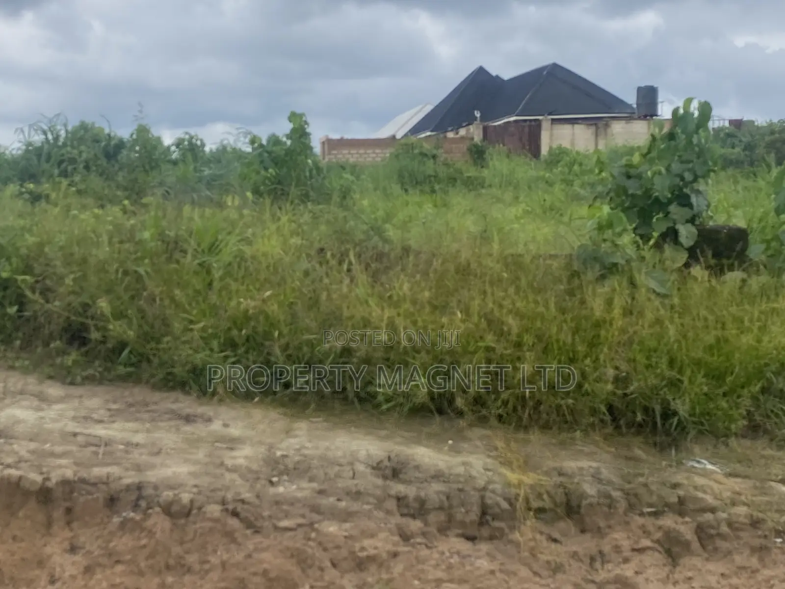 Plots of Land for Sale at the Back of New Government House Umuahia in Umuahia