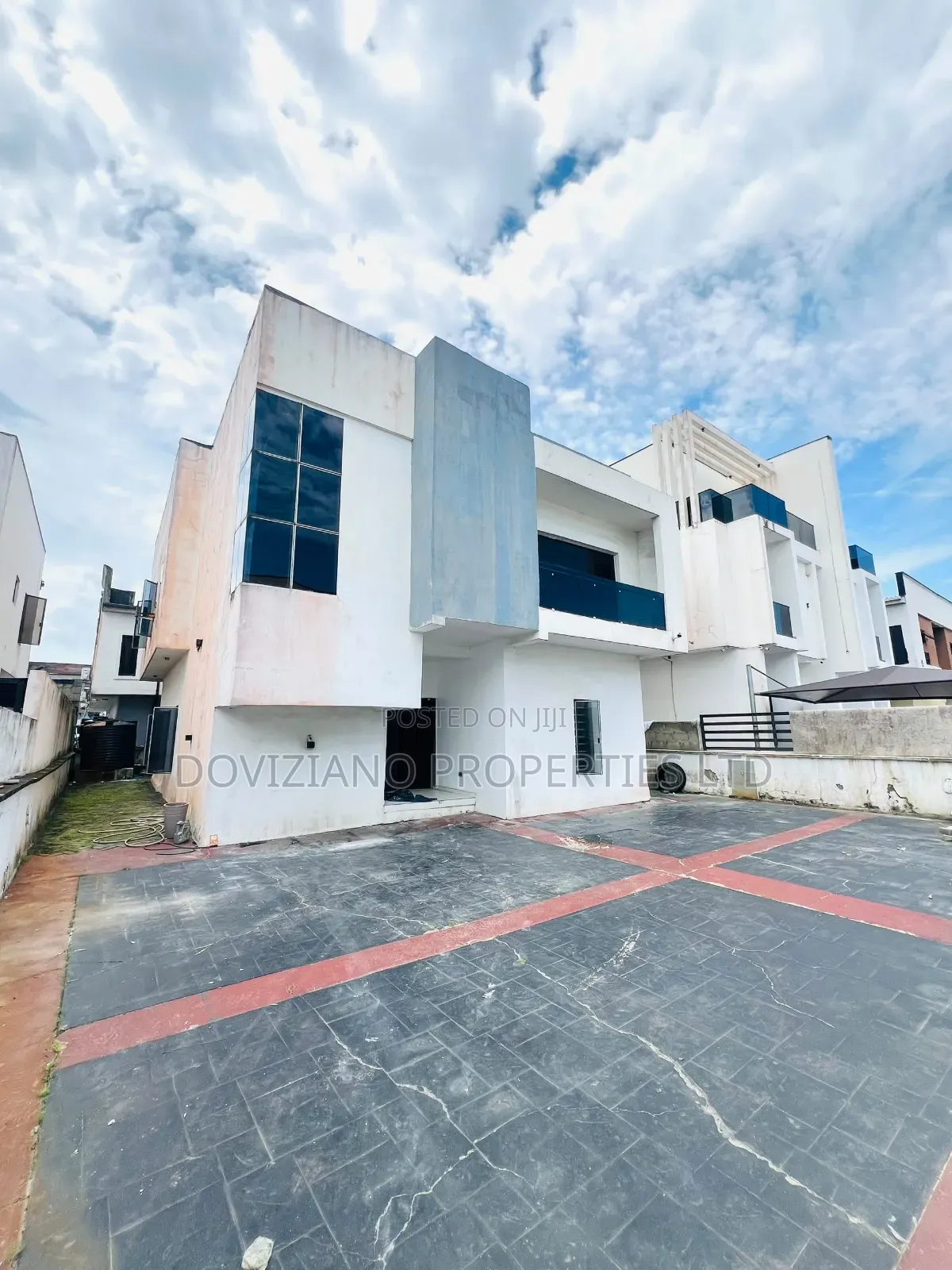 4bdrm Duplex in Abraham Adesanya Estate for rent in Abraham Adesanya Estate