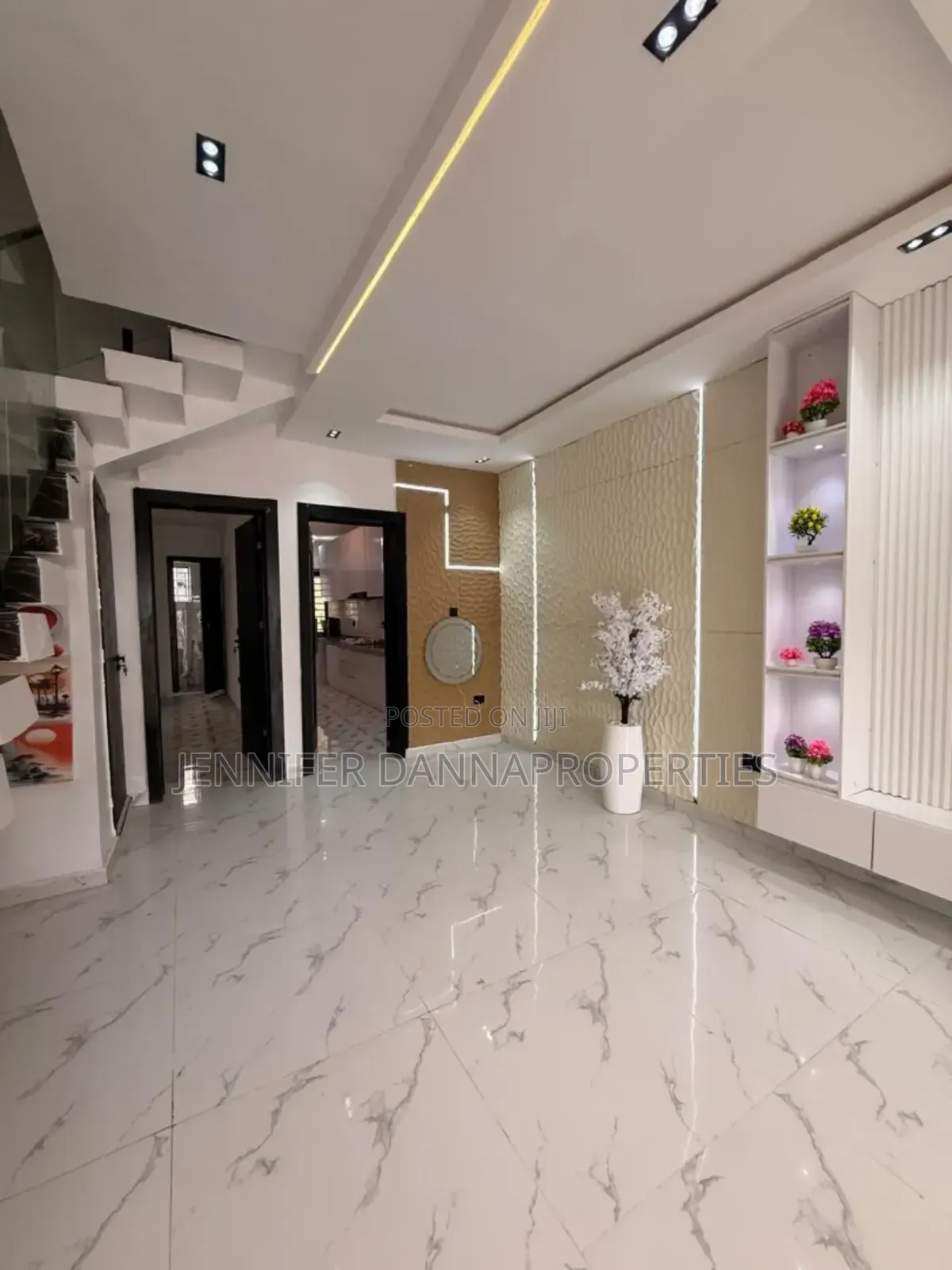 4bdrm Duplex in Ikota for sale in Ikota