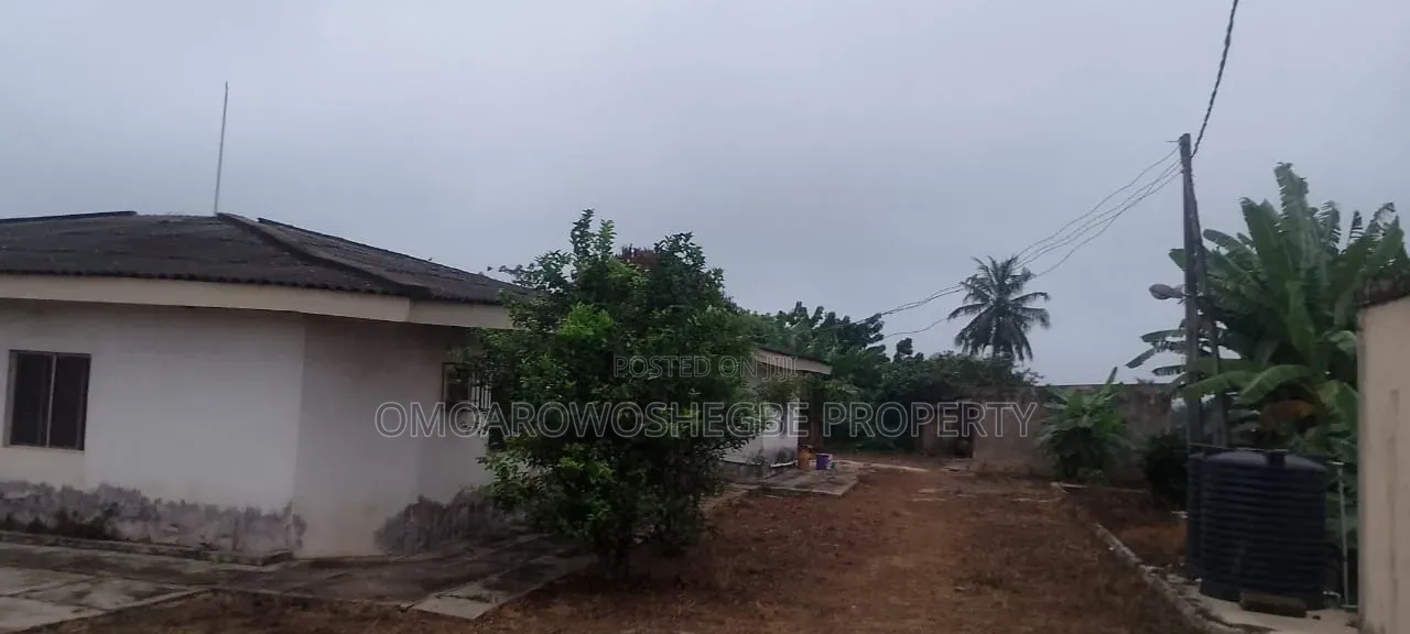 Furnished 4bdrm Bungalow in Ijapo Estate, Akure for sale in Akure