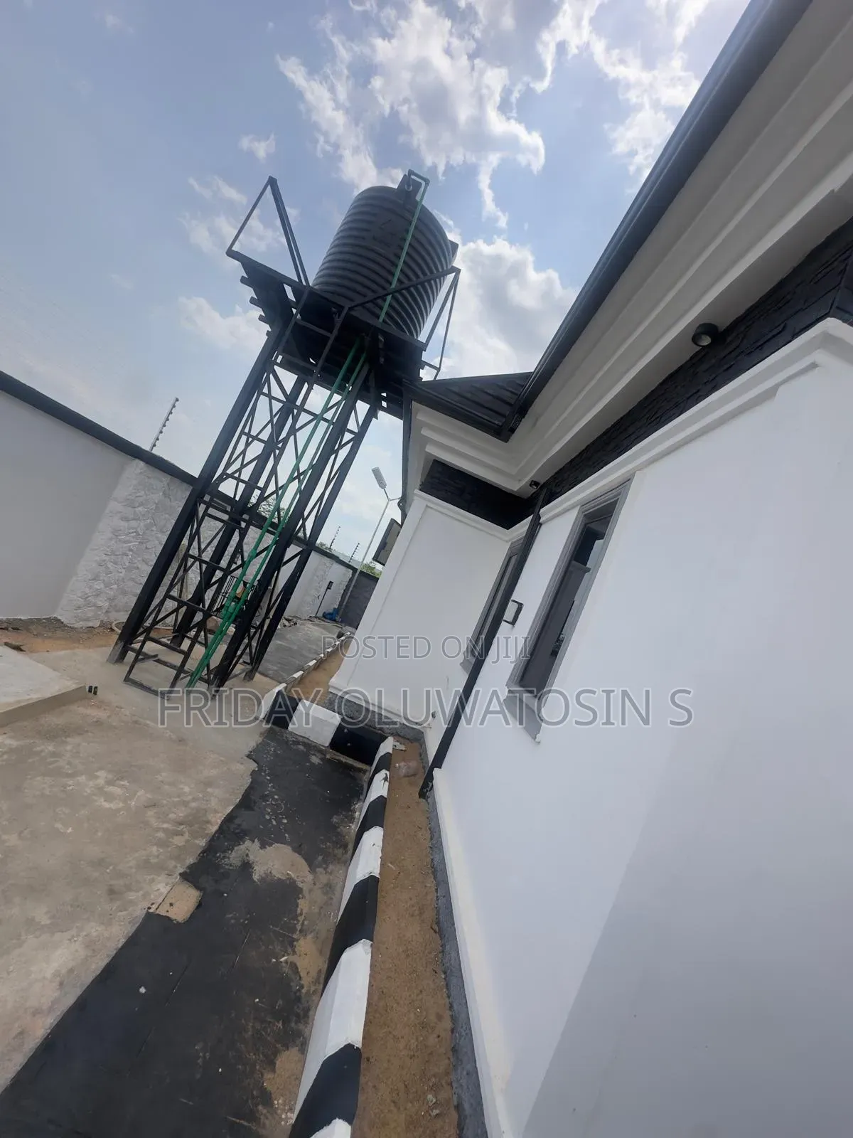 4bdrm Bungalow in Okpanam By-Pass, Oshimili South for sale in Oshimili South