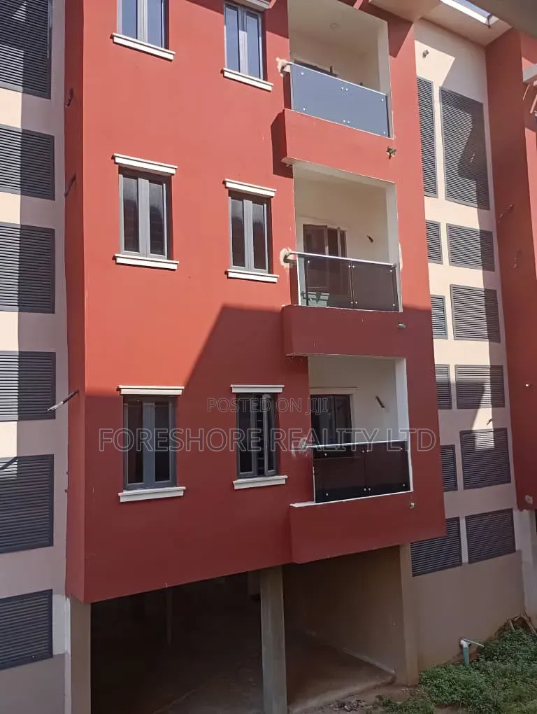 3bdrm Apartment in Mobolaji Bank for sale in Mobolaji Bank Anthony Way