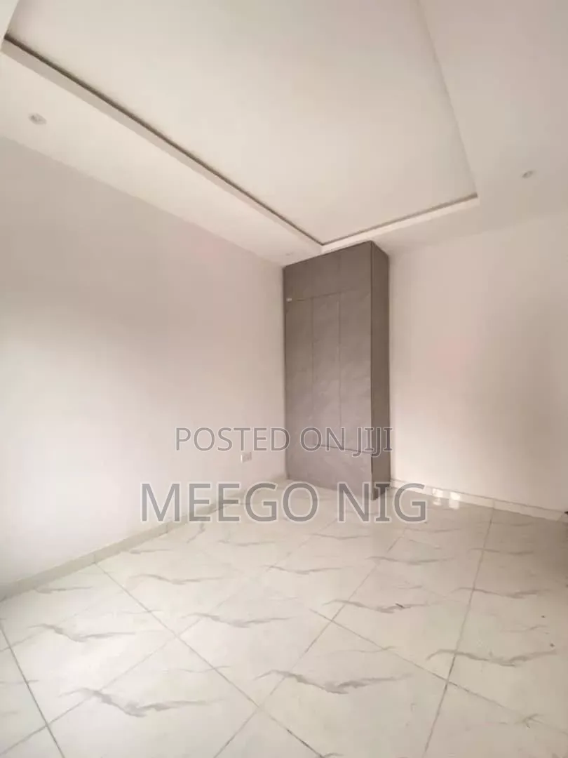 4bdrm Duplex in Chevron Lekki Lagos for sale in Chevron