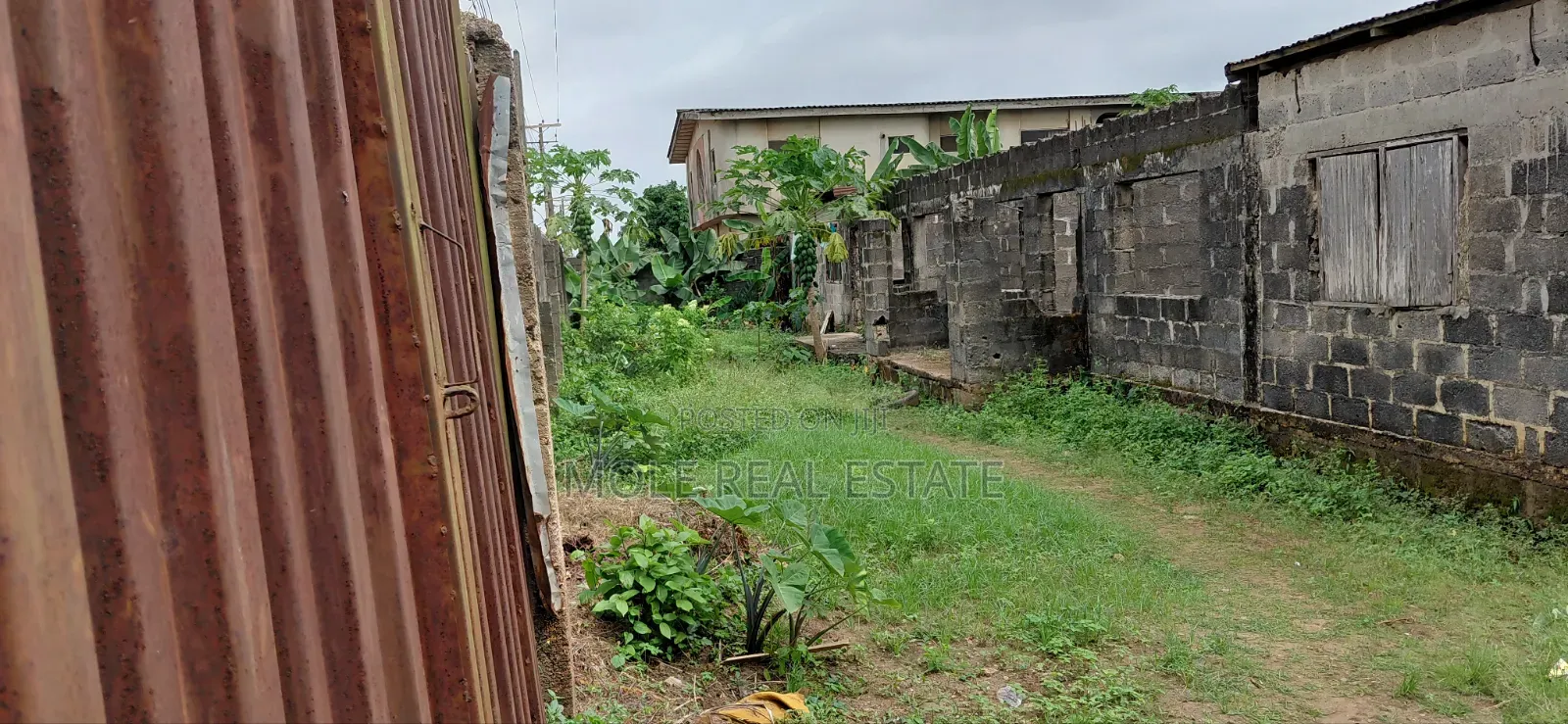 600sqm (1 Plot) Primax Bust Cornerpiece Lasu Expressway Alimosho Lagos in Ikotun / Ikotun/Igando