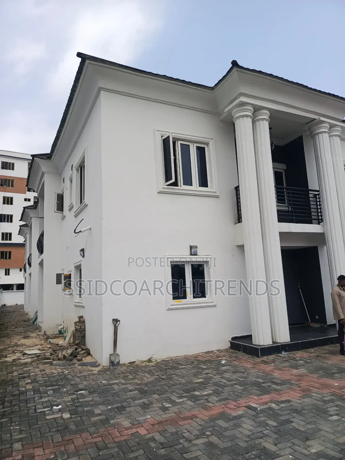 3bdrm Duplex in Call To Access, Ikate for rent in Ikate