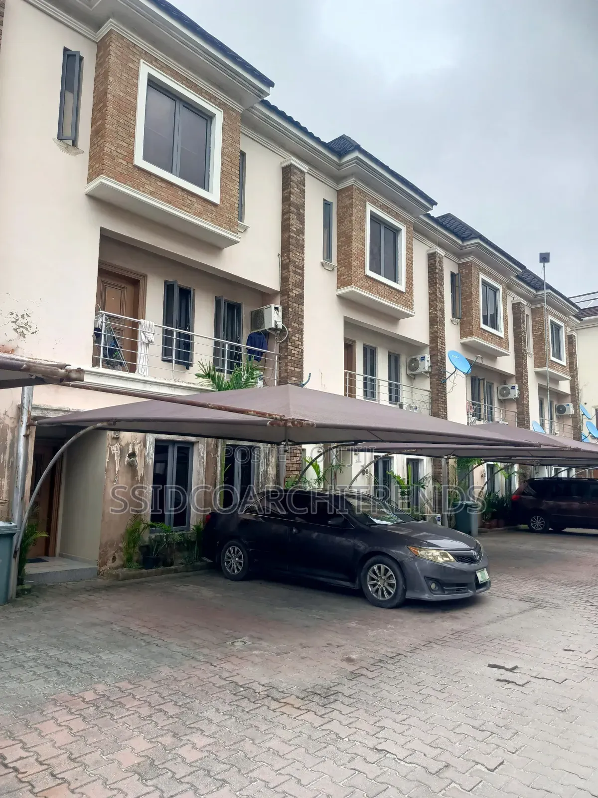 4bdrm Duplex in Call To Access, Ikate for rent in Ikate
