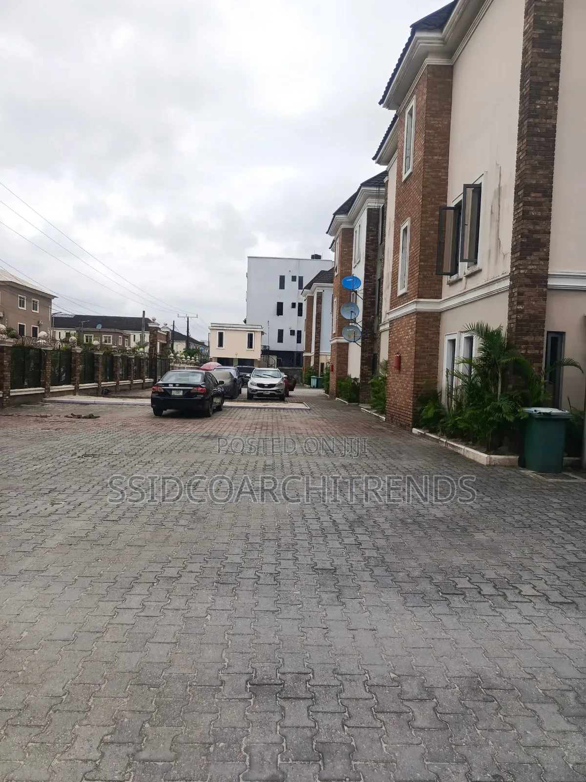 4bdrm Duplex in Call To Access, Ikate for rent in Ikate