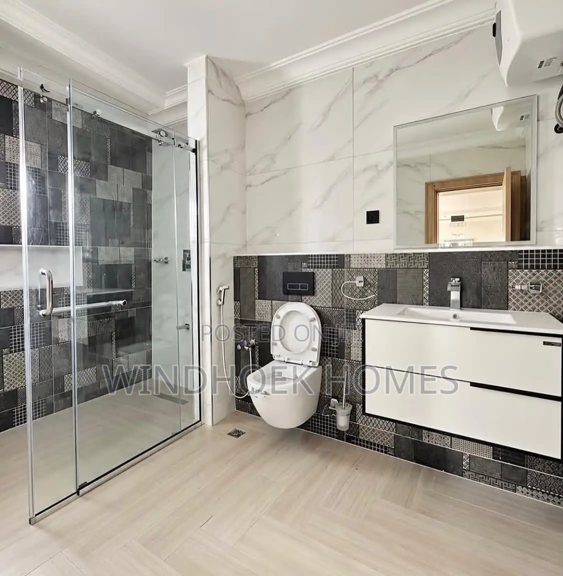 6bdrm Duplex in Kiami for rent in Kiami