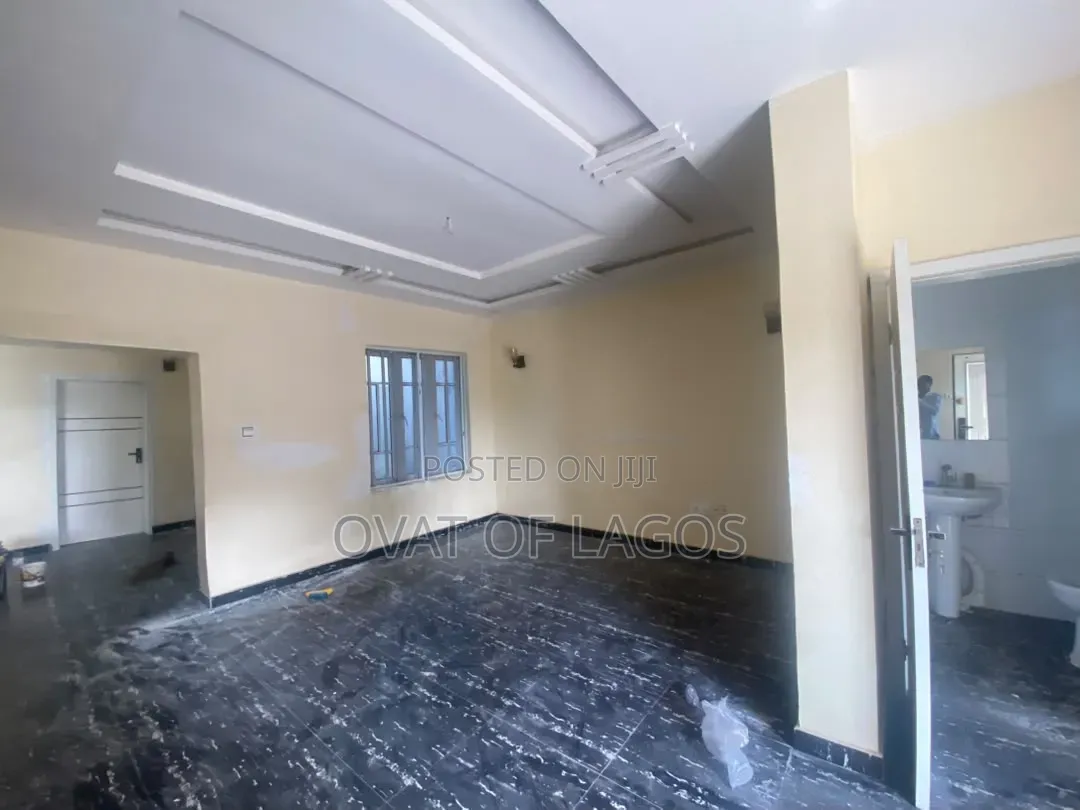 4bdrm Duplex in Lekki Phase 2 for rent in Lekki Phase 2