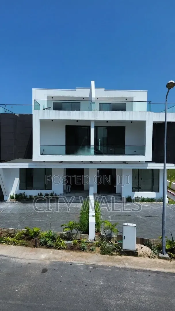 Furnished 5bdrm Duplex in Cowrie Creek, Ikate for sale in Ikate