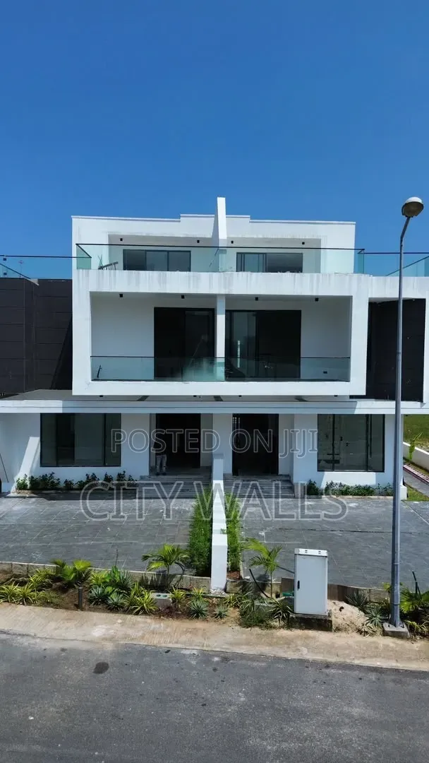 Furnished 5bdrm Duplex in Cowrie Creek, Ikate for sale in Ikate