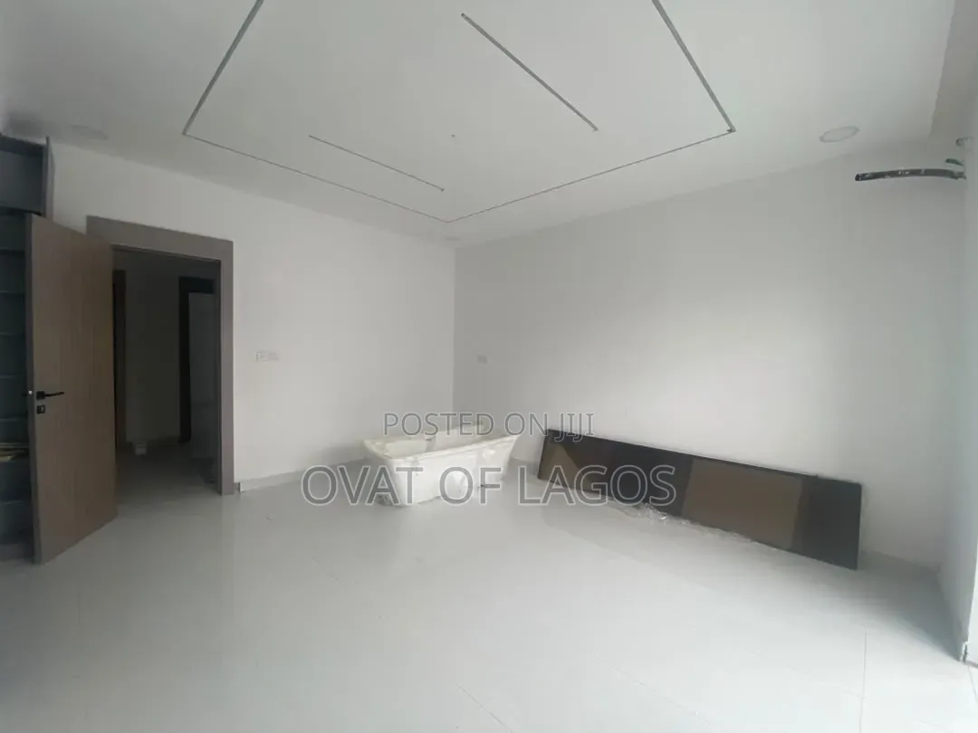 4bdrm Duplex in Harris Drive, VGC / Ajah for sale in VGC / Ajah