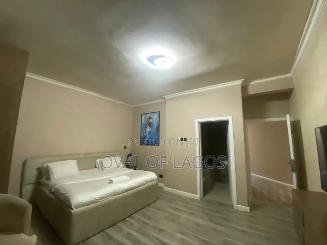 Furnished 3bdrm Apartment in Chevron for rent in Chevron
